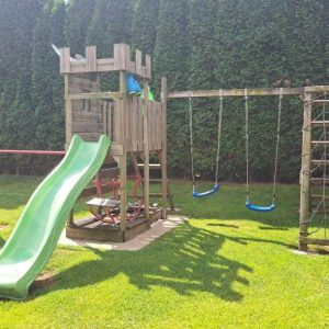 Play tower climbing frame