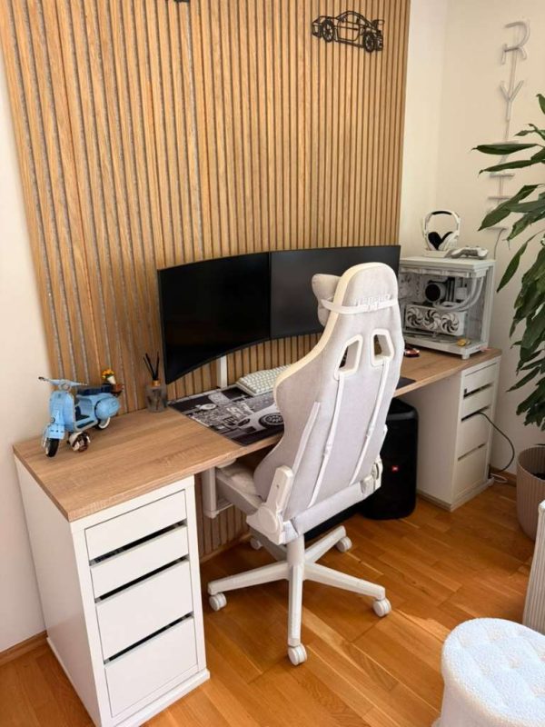 Desk with 2x IKEA MICKE cabinet