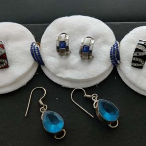 Mixed lot of silver earrings