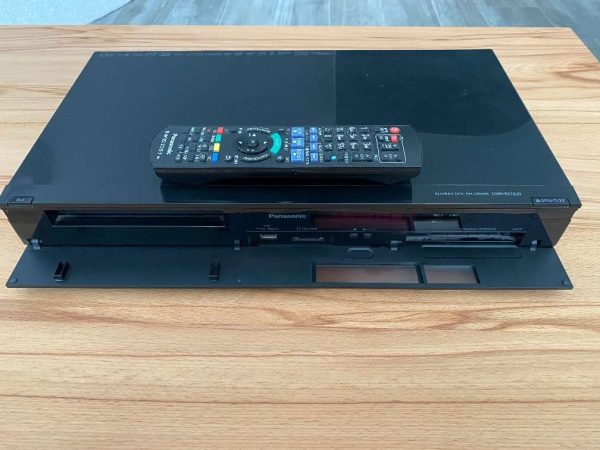 Panasonic DMR-BST820 Bluray Recorder SAT-Receiver