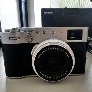 Fujifilm X100VI silver Perfect Condition