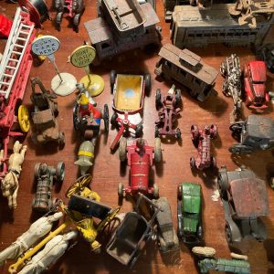 Antik Toys