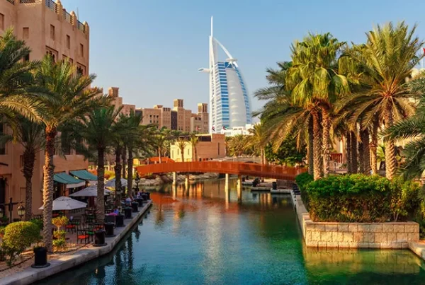 Luxury hotels in Dubai - 3-, 4-, and 5-star hotels | Golden Tulip Hotels